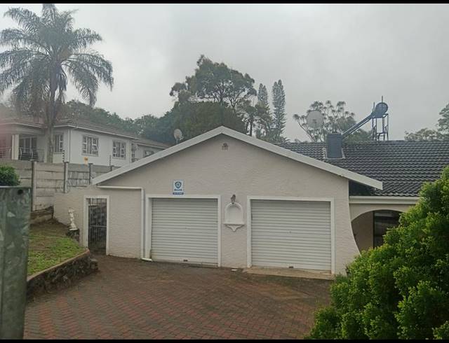 4 BEDROOM HOUSE FOR SALE IN YELLOWWOOD PARK